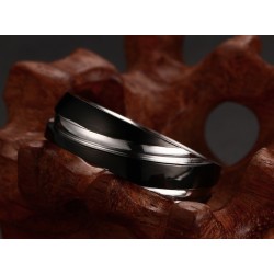 Anillo para hombre en acero inoxidable con franjas negras