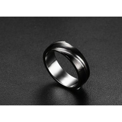 Anillo para hombre en acero inoxidable con franjas negras