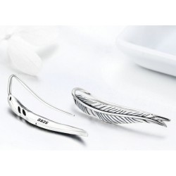 Aretes largos en forma de hojas en plata