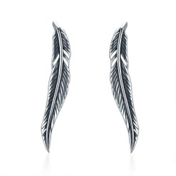 Aretes largos en forma de hojas en plata