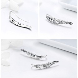 Aretes largos en forma de hojas en plata