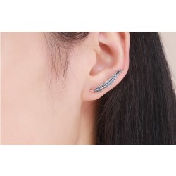 Aretes largos en forma de hojas en plata