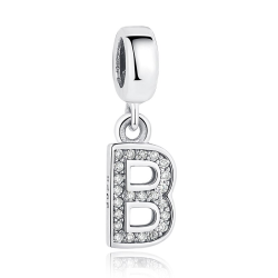 Dije con collar de letra inicial en plata