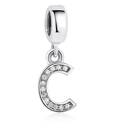 Dije con collar de letra inicial en plata