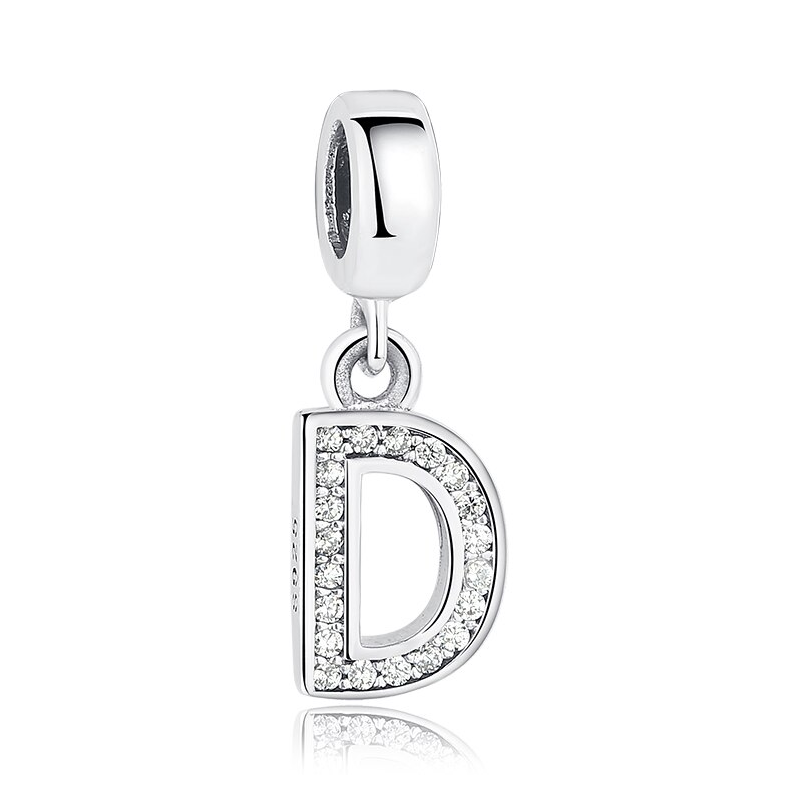 Dije con collar de letra inicial en plata