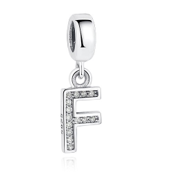 Dije con collar de letra inicial en plata