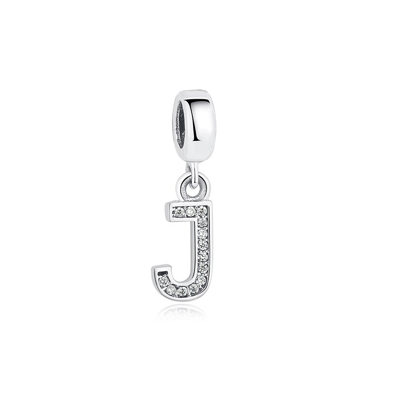 Dije con collar de letra inicial en plata