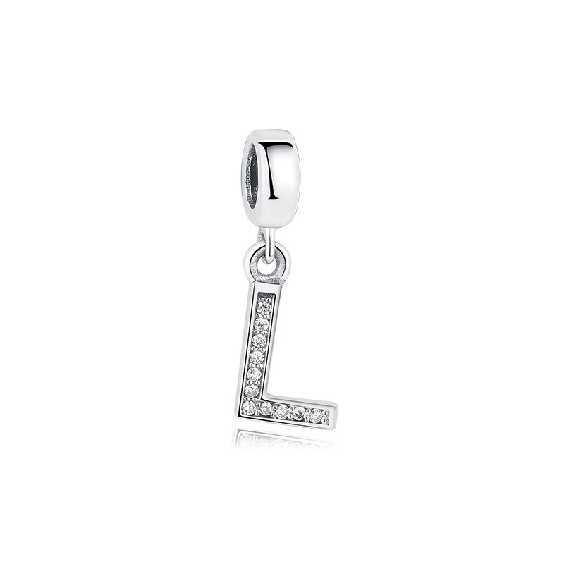 Dije con collar de letra inicial en plata