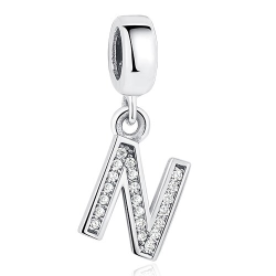 Dije con collar de letra inicial en plata