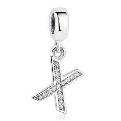 Dije con collar de letra inicial en plata