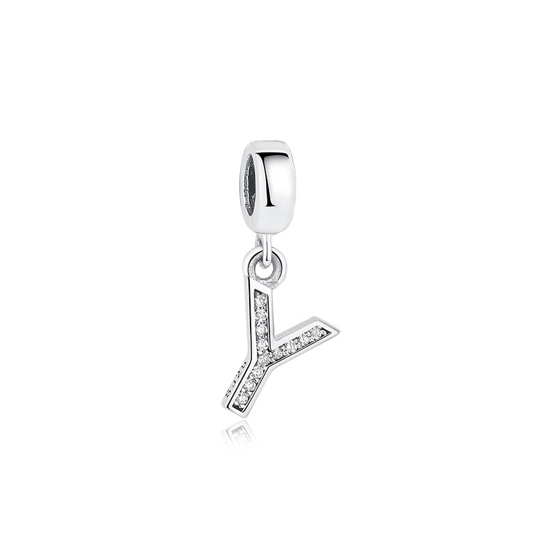 Dije con collar de letra inicial en plata