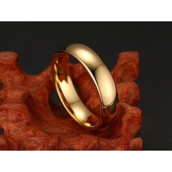 Argolla para hombre dorada en tungsteno