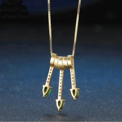 Collar con dije pera diópsido en plata