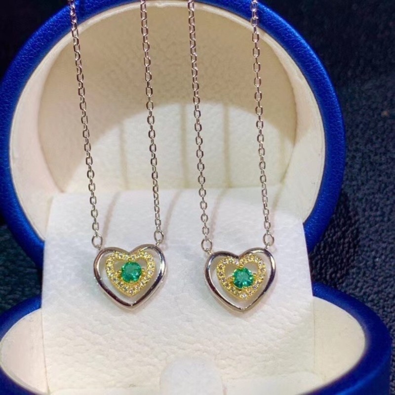 Collar con dije de plata corazón