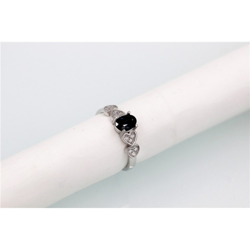 Anillo de compromiso en plata con zafiro