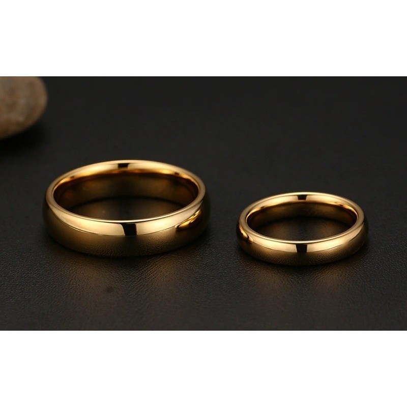Argollas de matrimonio en tungsteno doradas