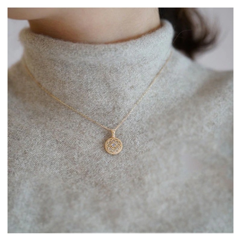 Collar con dije vintage piedra lunar en plata