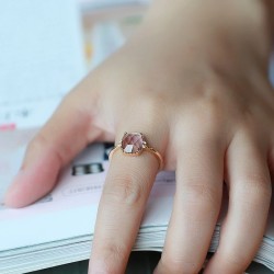 Anillo de compromiso estilo vintage con amatista en plata