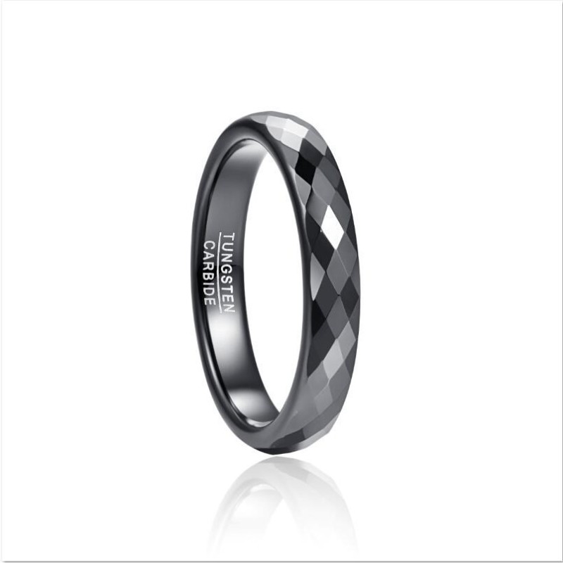 Argollas de matrimonio en tungsteno martillado multifacético