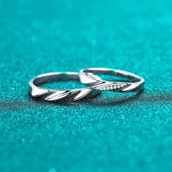Argollas de matrimonio en plata onduladas - argollas de boda - alianzas