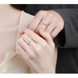 Argollas de matrimonio en plata onduladas - argollas de boda - alianzas