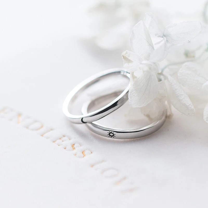 Argollas de matrimonio en plata Sol y Luna - Alianzas de plata - Boda