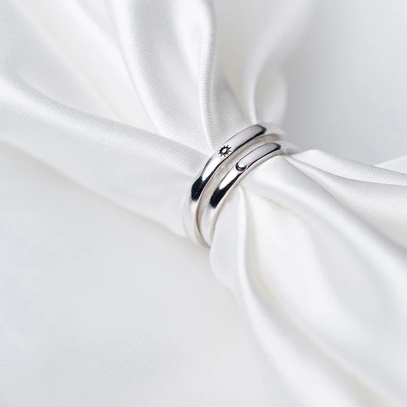 Argollas de matrimonio en plata Sol y Luna - Alianzas de plata - Boda