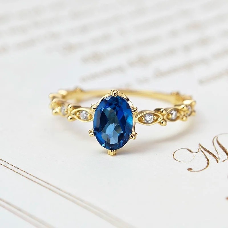 Anillo de compromiso en plata y baño de oro - Anillo en forma de tiara