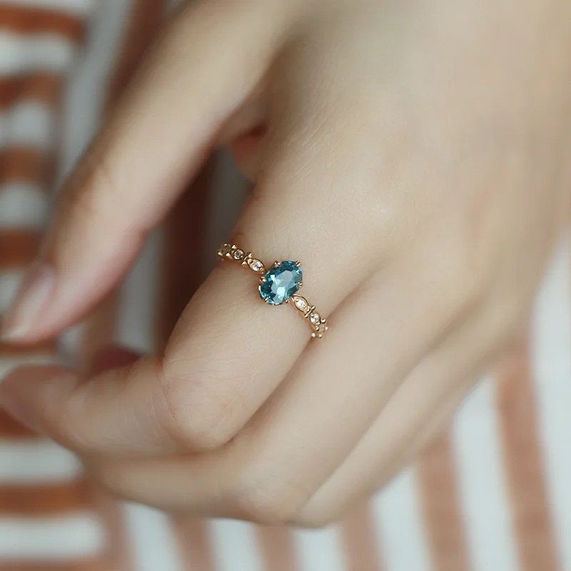 Anillo de compromiso en plata y baño de oro - Anillo en forma de tiara