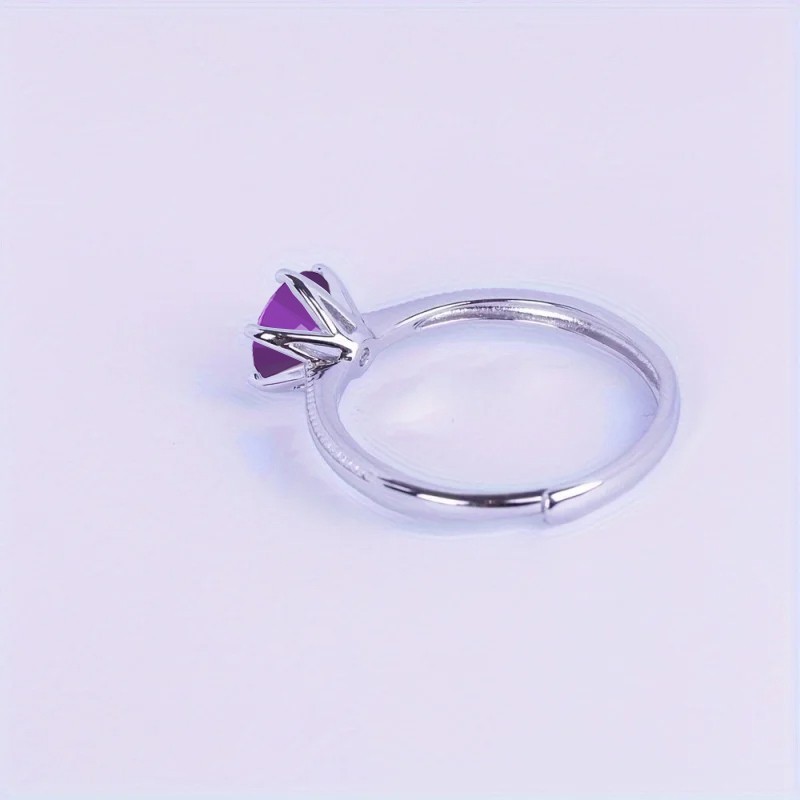Anillo de compromiso en plata detalle de borde efecto perlado con amatista