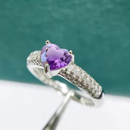 Anillo de compromiso en plata con amatista amor púrpura