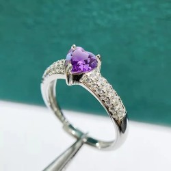 Anillo de compromiso en plata con amatista amor púrpura
