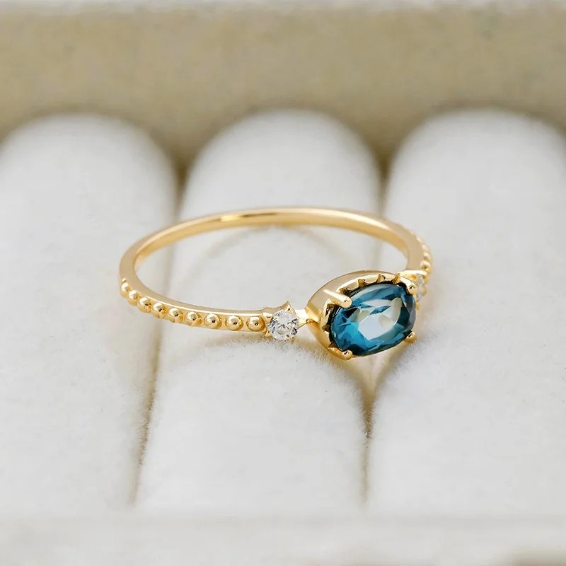 Anillo de compromiso en plata y baño de oro - Anillo en forma de tiara