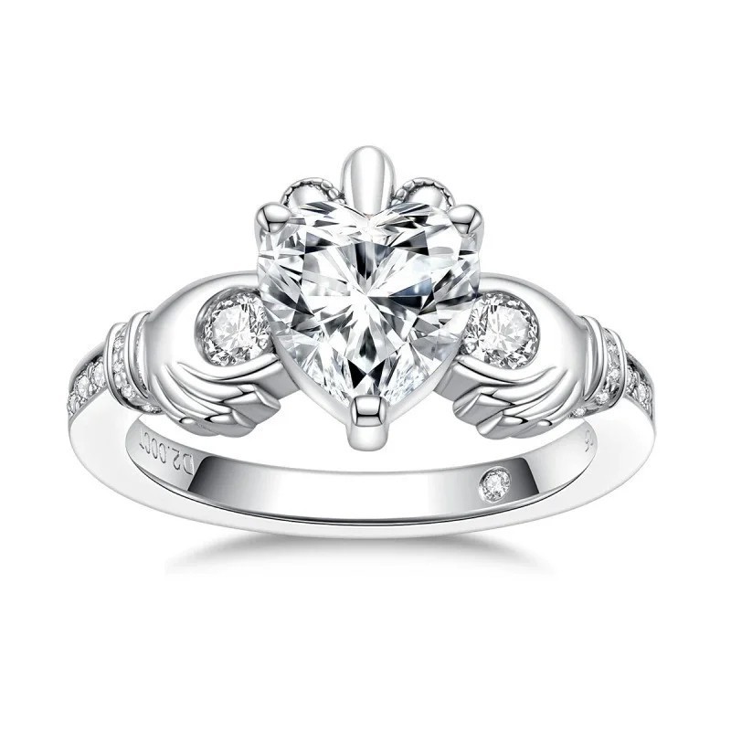 Anillo de compromiso Claddagh corazón moissanita eterno