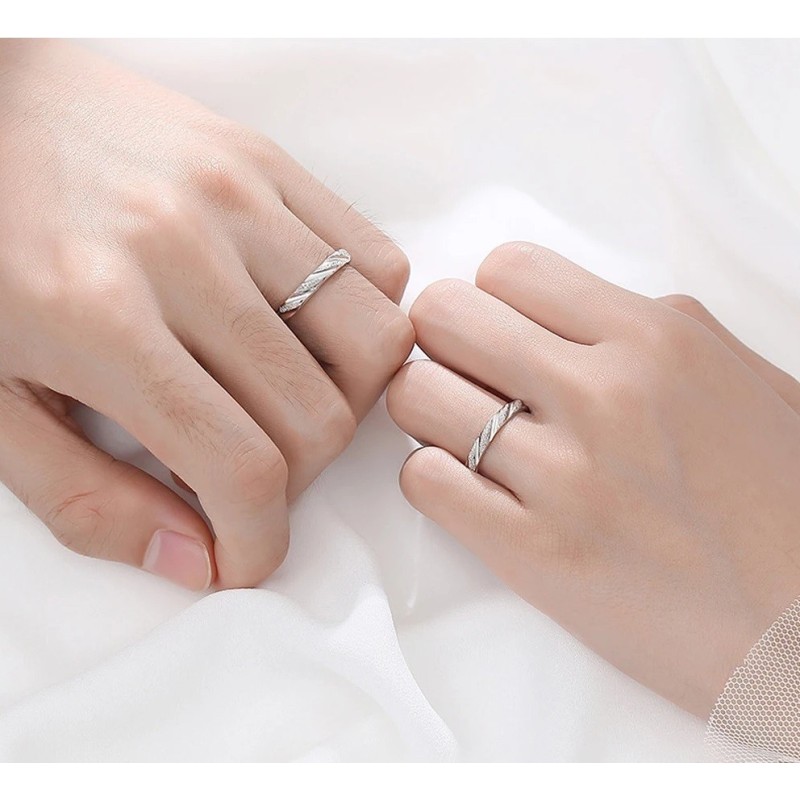 Argollas de matrimonio nexo esmerilado en plata