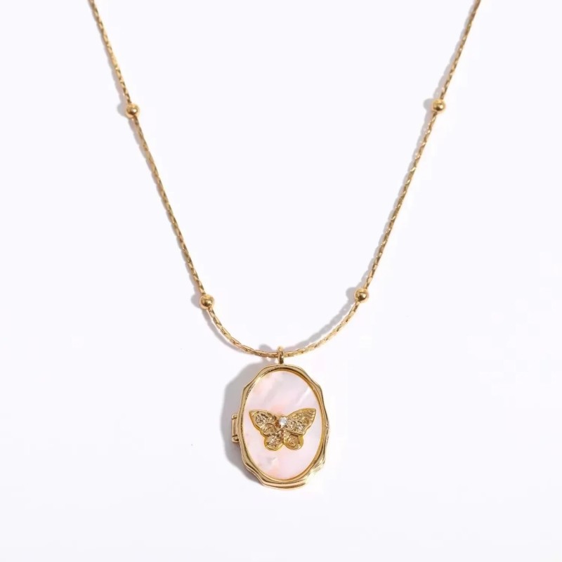 Collar relicario mariposa en acero inoxidable