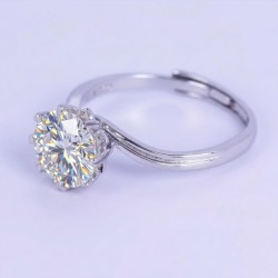 Anillo de compromiso copos de corazon en plata con moissanita